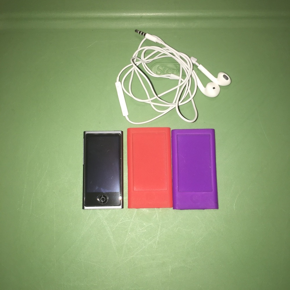 (SOLD) Apple iPod Nano 7th generation 16gb